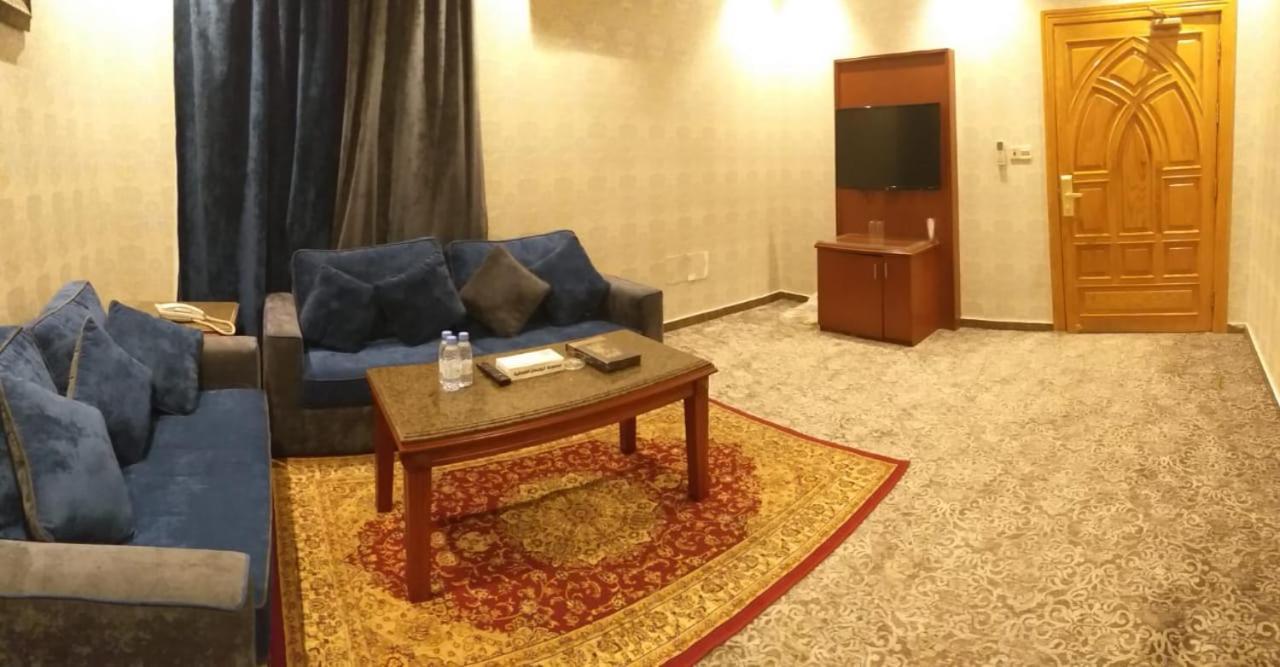 Qasr Al Khalij Hotel Riyadh Exterior photo